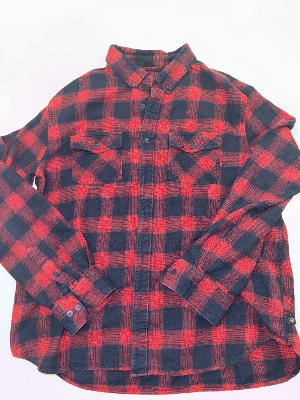United By Blue Men's XL Plaid Flannel Shirt Long Sleeve Red Navy Blue Button Dow